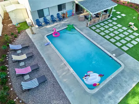 Exterior - 345 Eisenhower Ct, Hemet, CA 92543 photo 3 of 11