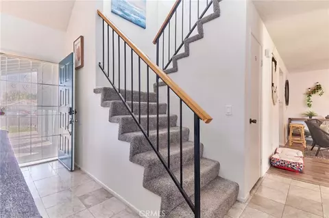 Entry Way - 345 Eisenhower Ct, Hemet, CA 92543 photo 1 of 4