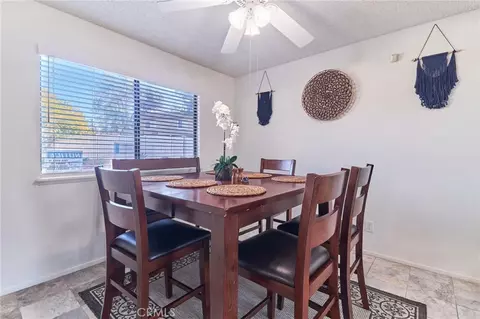 Dining - 345 Eisenhower Ct, Hemet, CA 92543 photo 2 of 3