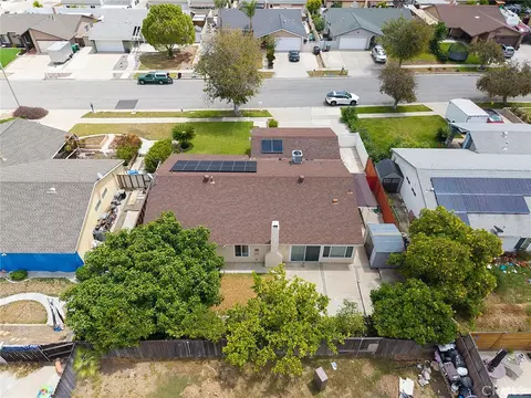 View/Area - 1330 Turquoise, Corona, CA 92882 photo 6 of 10