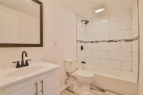 Bath - 2114 E Knopf, Compton, CA 90222 photo 1 of 6