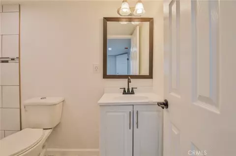 Bath - 2114 E Knopf, Compton, CA 90222 photo 5 of 6