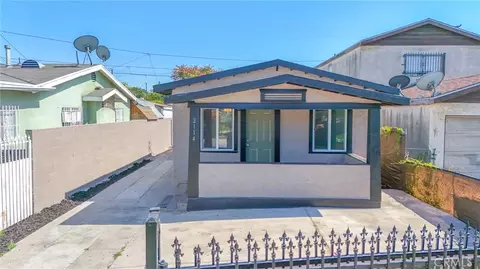 Exterior - 2114 E Knopf, Compton, CA 90222 photo 3 of 7