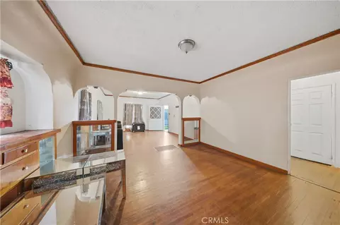 511 N Chester, Compton, CA 90221 photo 2
