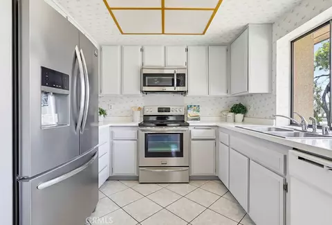 Kitchen - 13654 La Jolla, La Mirada, CA 90638 photo 2 of 5