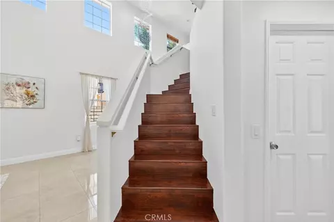 Entry Way - 517 Shadow Ln, Simi Valley, CA 93065 photo 1 of 3
