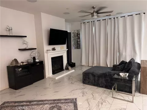 20359 Opera Loop, Riverside, CA 92507 photo 4