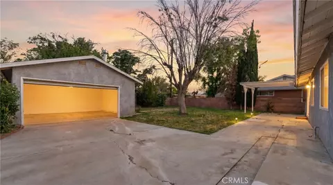 Exterior - 45514 12th St, Lancaster, CA 93534 photo 2 of 12