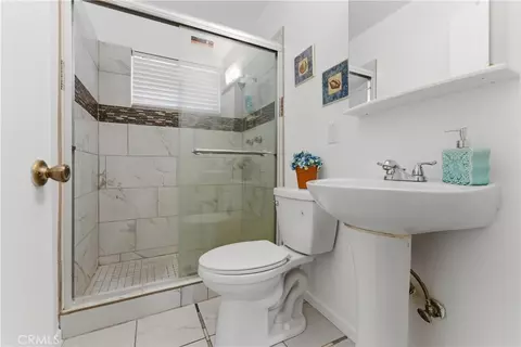 Bath - 45514 12th St, Lancaster, CA 93534 photo 4 of 5