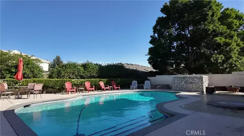 18435 Fortuna Ln, Victorville, CA 92395