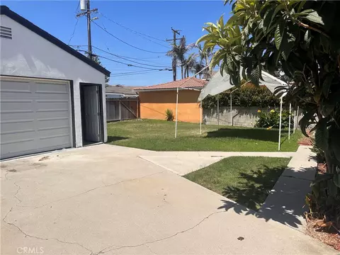 Exterior - 7312 Walnut Ave, Paramount, CA 90723 photo 7 of 7