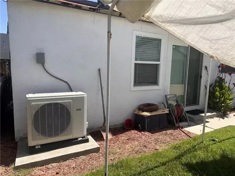 Exterior - 7312 Walnut Ave, Paramount, CA 90723 photo 6 of 7