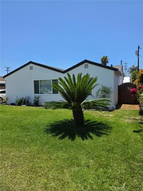 Exterior - 7312 Walnut Ave, Paramount, CA 90723 photo 2 of 7