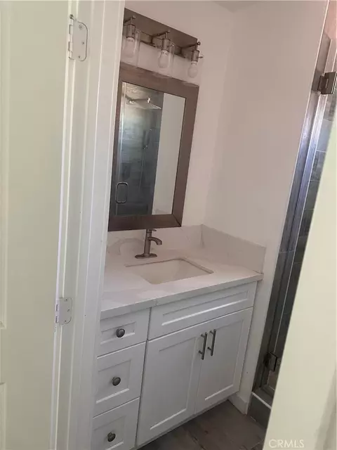 Bath - 7312 Walnut Ave, Paramount, CA 90723 photo 2 of 5