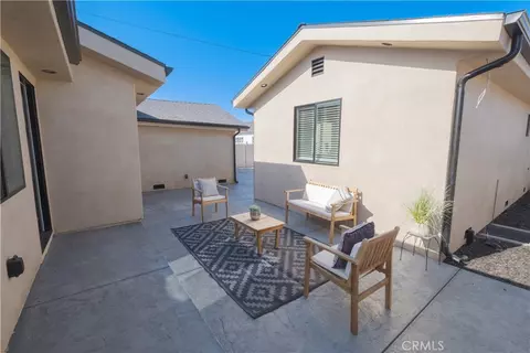 223 S Aprilia Ave, Compton, CA 90220 photo 29