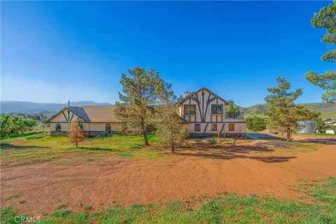 Exterior - 34754 Ellenan, Acton, CA 93510 photo 3 of 15