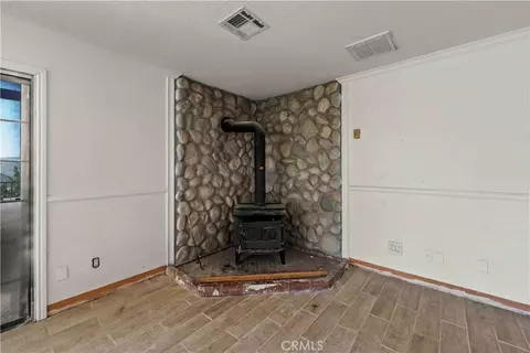 Living - 34754 Ellenan, Acton, CA 93510 photo 5 of 12