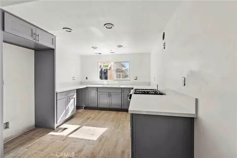 Kitchen - 34754 Ellenan, Acton, CA 93510 photo 2 of 2