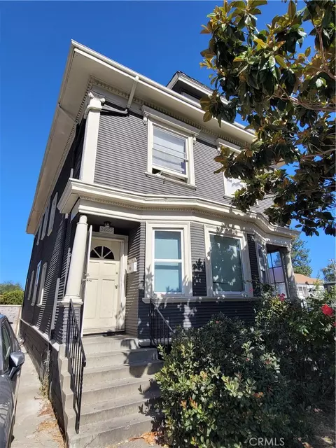 3869 Martin Luther King Jr Way, Oakland, CA 94609