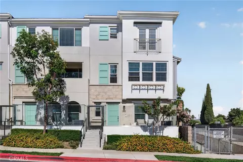 205 S Paige Ln, La Habra, CA 90631