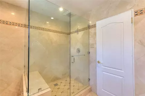 Bath - 7835 Baysinger St, Downey, CA 90241 photo 1 of 7