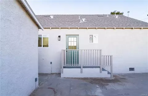 Exterior - 1100 E Tichenor St, Compton, CA 90221 photo 8 of 9