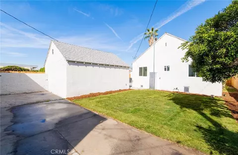 Exterior - 1100 E Tichenor St, Compton, CA 90221 photo 5 of 9