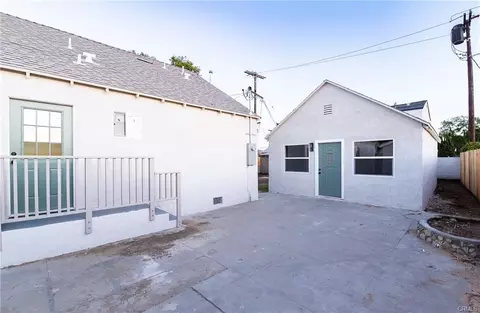 Exterior - 1100 E Tichenor St, Compton, CA 90221 photo 7 of 9