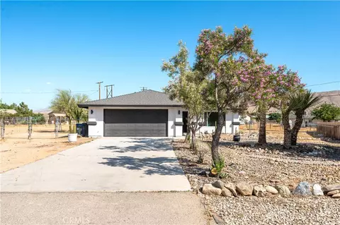 22031 Sauk Rd, Apple Valley, CA 92308