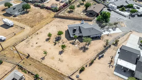 View/Area - 22031 Sauk Rd, Apple Valley, CA 92308 photo 4 of 10
