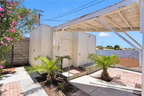 Exterior - 440 Lillian, Barstow, CA 92311 photo 5 of 13