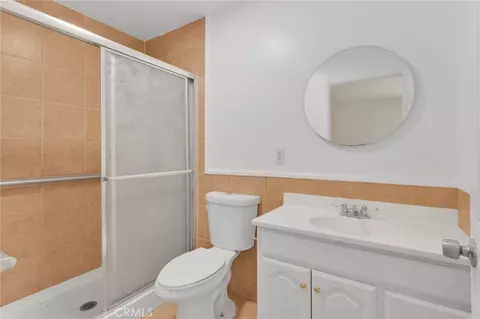 Bath - 440 Lillian, Barstow, CA 92311 photo 1 of 2