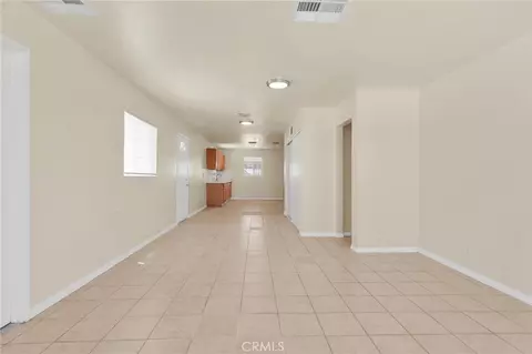 Living - 440 Lillian, Barstow, CA 92311 photo 2 of 3
