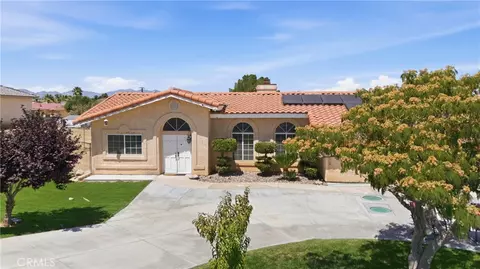 Exterior - 9302 Jacaranda, Hesperia, CA 92345 photo 4 of 11