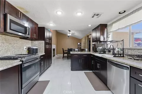 Kitchen - 9302 Jacaranda, Hesperia, CA 92345 photo 3 of 3