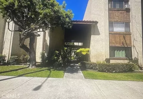 1203 E San Antonio Dr #201, Long Beach, CA 90807