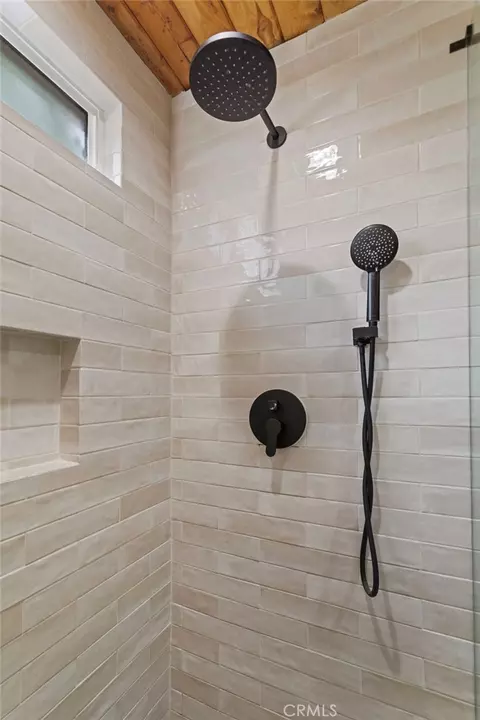 Bath - 547 Holmes, Sugarloaf, CA 92386 photo 1 of 2