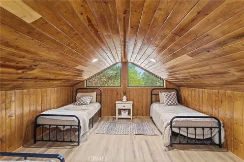 Bedroom - 547 Holmes, Sugarloaf, CA 92386 photo 3 of 6