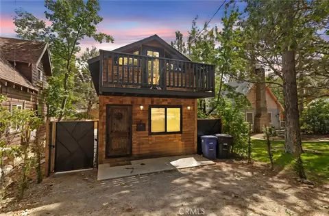 547 Holmes, Sugarloaf, CA 92386