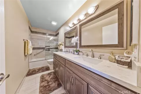 Bath - 814 E Sandpoint Ct, Carson, CA 90746 photo 1 of 4