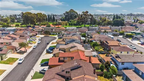 View/Area - 814 E Sandpoint Ct, Carson, CA 90746 photo 1 of 15