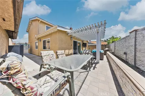 Exterior - 814 E Sandpoint Ct, Carson, CA 90746 photo 5 of 7