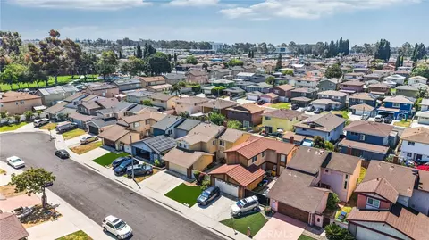 View/Area - 814 E Sandpoint Ct, Carson, CA 90746 photo 14 of 15
