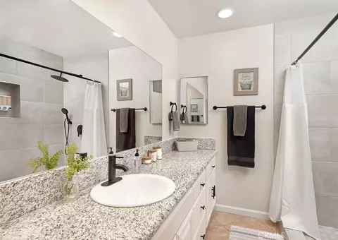 Bath - 4458 Hale, Riverside, CA 92501 photo 3 of 3
