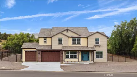 16519 Ginger Creek Dr, Riverside, CA 92504
