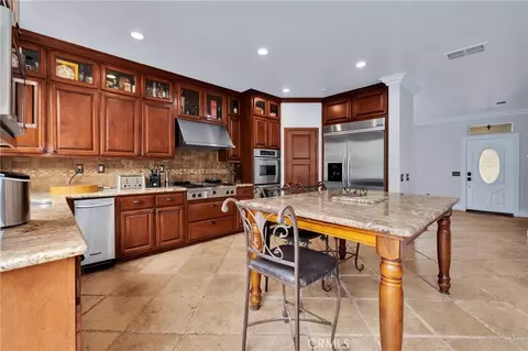 Kitchen - 7471 Freeport, Fontana, CA 92336 photo 2 of 4