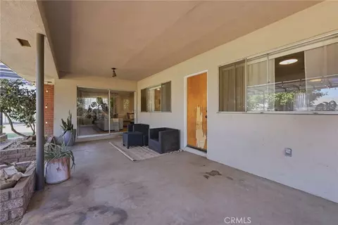 Exterior - 933 N N Pne, Rialto, CA 92376 photo 2 of 3