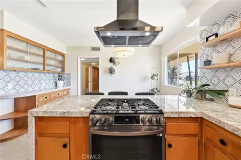 Kitchen - 933 N N Pne, Rialto, CA 92376 photo 6 of 7