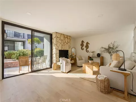 8125 Redlands St #109, Playa Del Rey, CA 90293