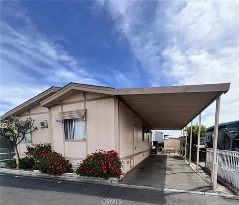 16707 Garfield Ave #2008, Paramount, CA 90723 photo 2